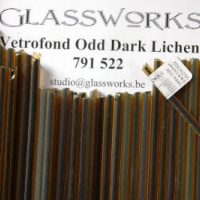 Vetrofond Odd Dark Lichen (VO 791 522)
